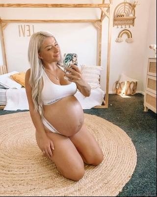 Yummy Preggo Amateurs 