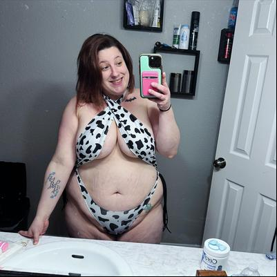  Instagram curvy_beauty