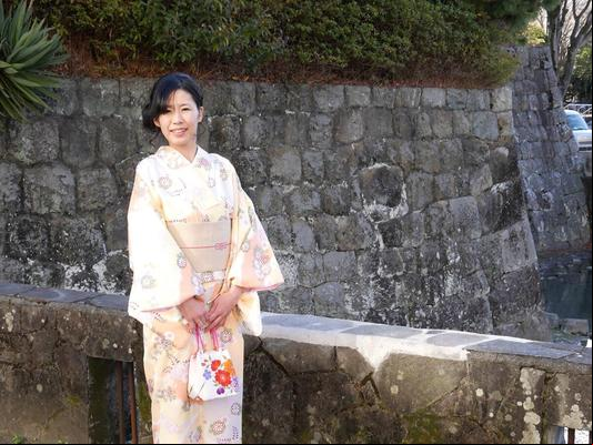 Yuriko Wakana kimono milf with milky saggy tits
