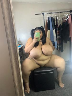 Social media boobs and butts 